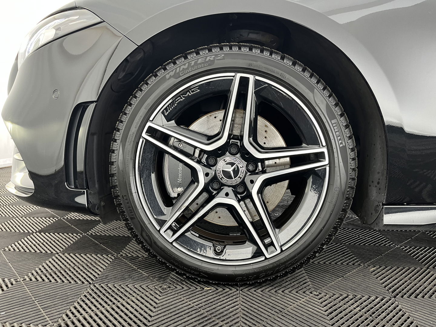 Mercedes-Benz A-Klasse 250 e Business Solution AMG Limited (INCL.BTW) *PANO | LEATHER-MICROFIBRE | FULL-LED | AMBIENTLIGHT | HEATED-SPORTSEATS | WIDESCREEN-DIGICOCKPIT | DAB+ | NAVI-FULLMAP | CAMERA | PRIVACYGLASS |  18''ALU*