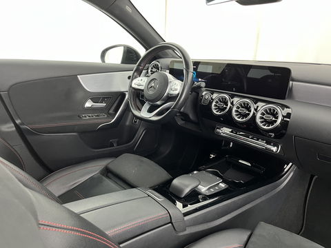 Mercedes-Benz A-Klasse 250 e Business Solution AMG Limited (INCL.BTW) *PANO | LEATHER-MICROFIBRE | FULL-LED | AMBIENTLIGHT | HEATED-SPORTSEATS | WIDESCREEN-DIGICOCKPIT | DAB+ | NAVI-FULLMAP | CAMERA | PRIVACYGLASS |  18''ALU*