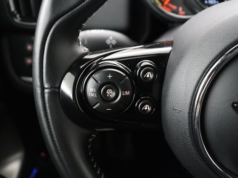 MINI Countryman 1.5 Cooper S E ALL4 Chili | Panoramadak | Leder | Head-Up | Harman/Kardon | Stoelverwarming | Adaptive cruise | Camera | Carplay | Navigatie | Climate control | PHEV | Plug In