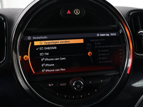 MINI Countryman 1.5 Cooper S E ALL4 Chili | Panoramadak | Leder | Head-Up | Harman/Kardon | Stoelverwarming | Adaptive cruise | Camera | Carplay | Navigatie | Climate control | PHEV | Plug In