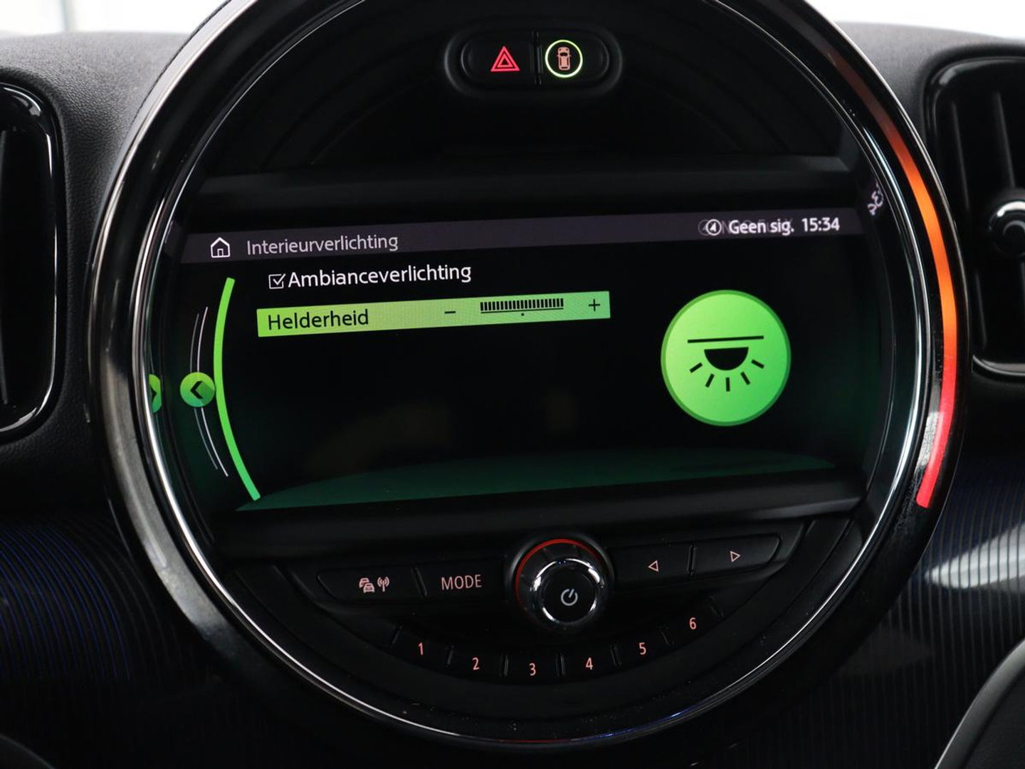 MINI Countryman 1.5 Cooper S E ALL4 Chili | Panoramadak | Leder | Head-Up | Harman/Kardon | Stoelverwarming | Adaptive cruise | Camera | Carplay | Navigatie | Climate control | PHEV | Plug In