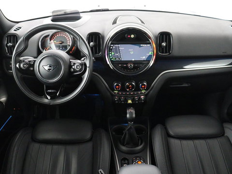 MINI Countryman 1.5 Cooper S E ALL4 Chili | Panoramadak | Leder | Head-Up | Harman/Kardon | Stoelverwarming | Adaptive cruise | Camera | Carplay | Navigatie | Climate control | PHEV | Plug In