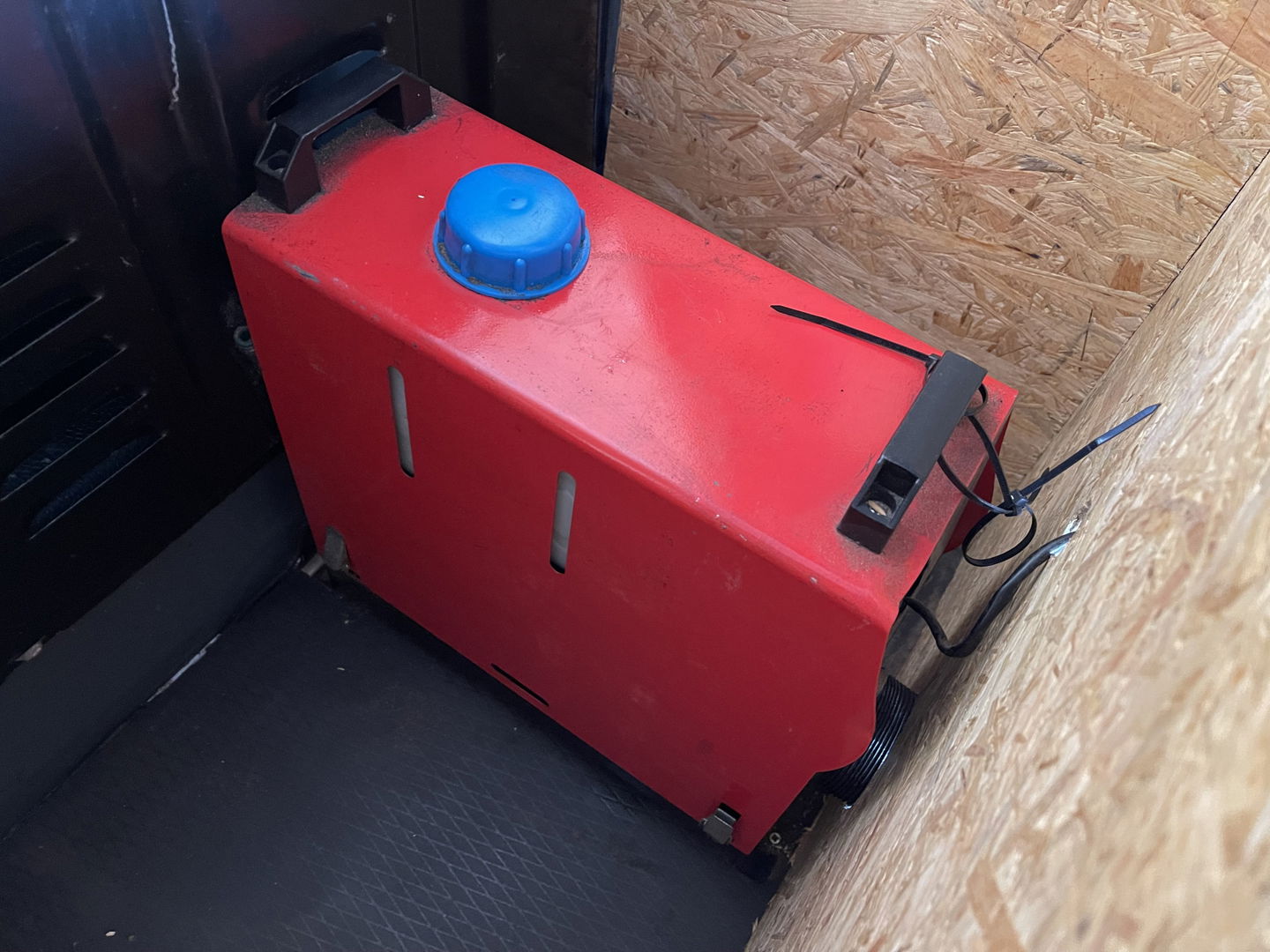 Renault Master T35 2.3 dCi 150pk L3H3 Energy Comfort / vaste prijs rijklaar € 21.950 ex btw / lease vanaf € 358 / ideaal voor camper ombouw / omvormer / standkachel / trekhaak