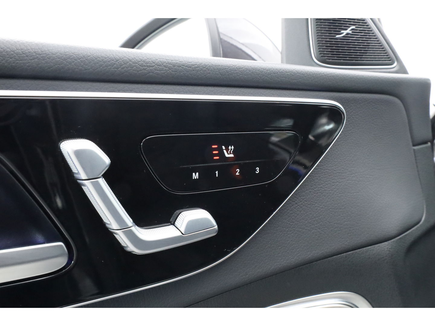 Mercedes-Benz C-Klasse Estate 180 Luxury Line | Pano | Elek. Trekhaak | 360cam | Leder | Memory seats | Burmester | Adapt. Cruise | Carplay