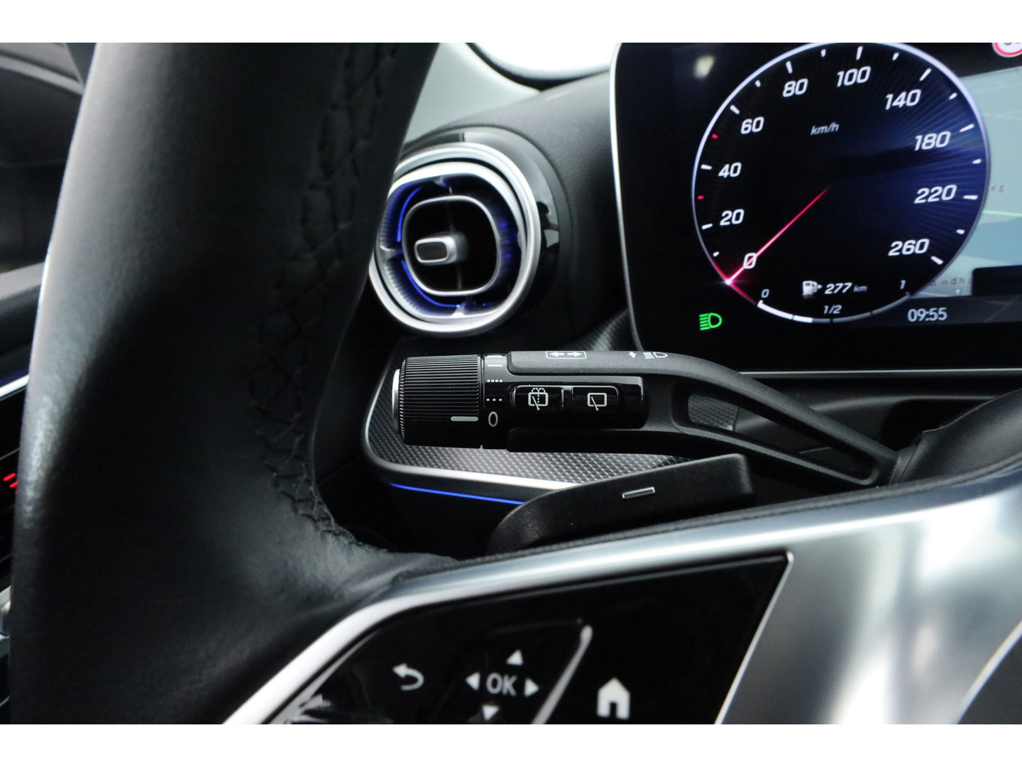 Mercedes-Benz C-Klasse Estate 180 Luxury Line | Pano | Elek. Trekhaak | 360cam | Leder | Memory seats | Burmester | Adapt. Cruise | Carplay