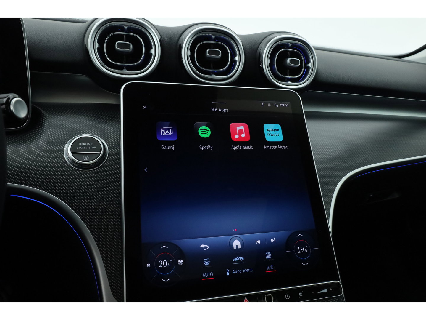 Mercedes-Benz C-Klasse Estate 180 Luxury Line | Pano | Elek. Trekhaak | 360cam | Leder | Memory seats | Burmester | Adapt. Cruise | Carplay