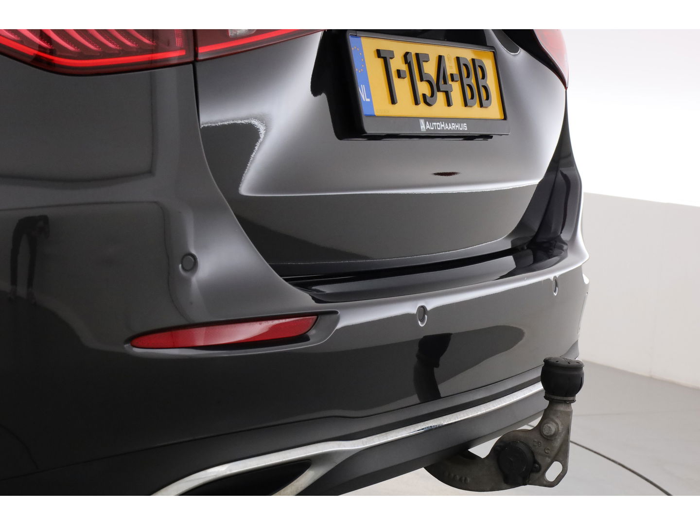 Mercedes-Benz C-Klasse Estate 180 Luxury Line | Pano | Elek. Trekhaak | 360cam | Leder | Memory seats | Burmester | Adapt. Cruise | Carplay