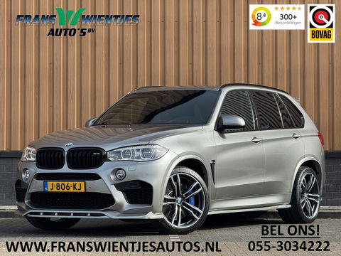 BMW X5 M | 576 PK! | Maxton | Carbon | 21" Lichtmetaal | Leder | Elektrische Trekhaak | Camera | Lane Assist | Dodehoeksensor | Harman & Kardon | Head-Up Display | Sfeerverlichting |