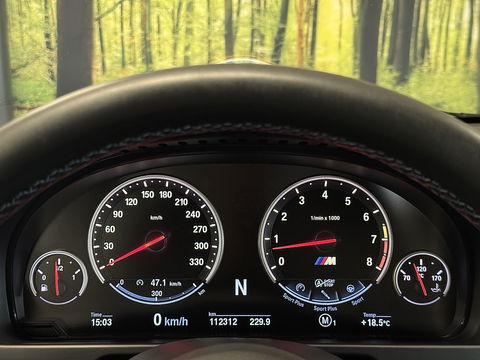 BMW X5 M | 576 PK! | Maxton | Carbon | 21" Lichtmetaal | Leder | Elektrische Trekhaak | Camera | Lane Assist | Dodehoeksensor | Harman & Kardon | Head-Up Display | Sfeerverlichting |