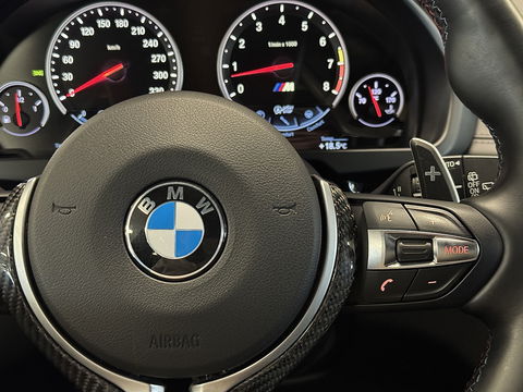 BMW X5 M | 576 PK! | Maxton | Carbon | 21" Lichtmetaal | Leder | Elektrische Trekhaak | Camera | Lane Assist | Dodehoeksensor | Harman & Kardon | Head-Up Display | Sfeerverlichting |