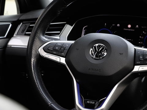 Volkswagen Passat Variant GTE 1.4 TSI PHEV HUD Pano Leder Trekhaak 360 Cam Standkachel