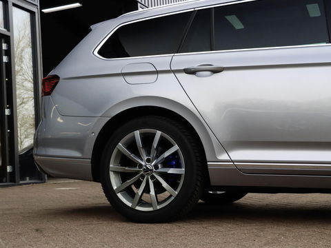 Volkswagen Passat Variant GTE 1.4 TSI PHEV HUD Pano Leder Trekhaak 360 Cam Standkachel