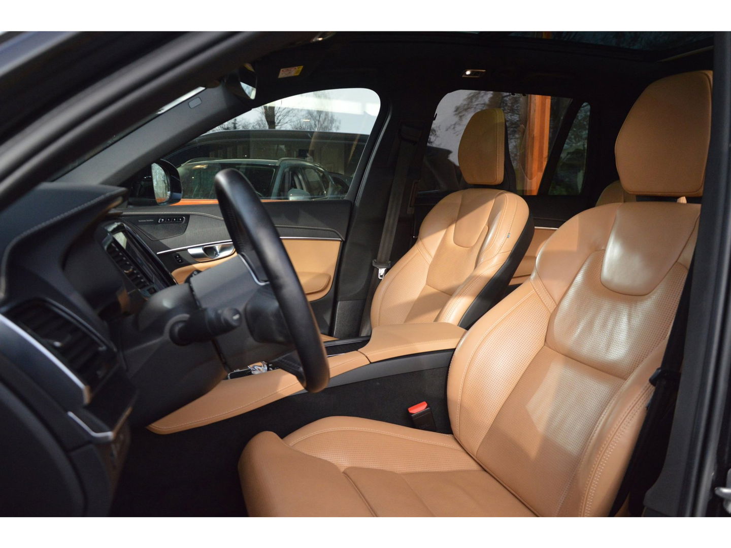 Volvo XC90 T8 Hybride AWD Ultimate Bright LONG RANGE | Luchtvering | Massage | Ventilatie stoelen | Panoramadak | Head-Up Display|
