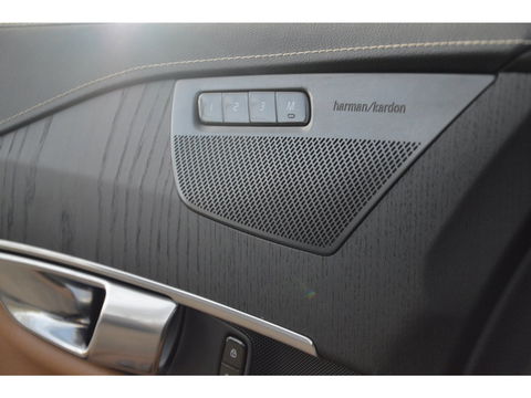 Volvo XC90 T8 Hybride AWD Ultimate Bright LONG RANGE | Luchtvering | Massage | Ventilatie stoelen | Panoramadak | Head-Up Display|