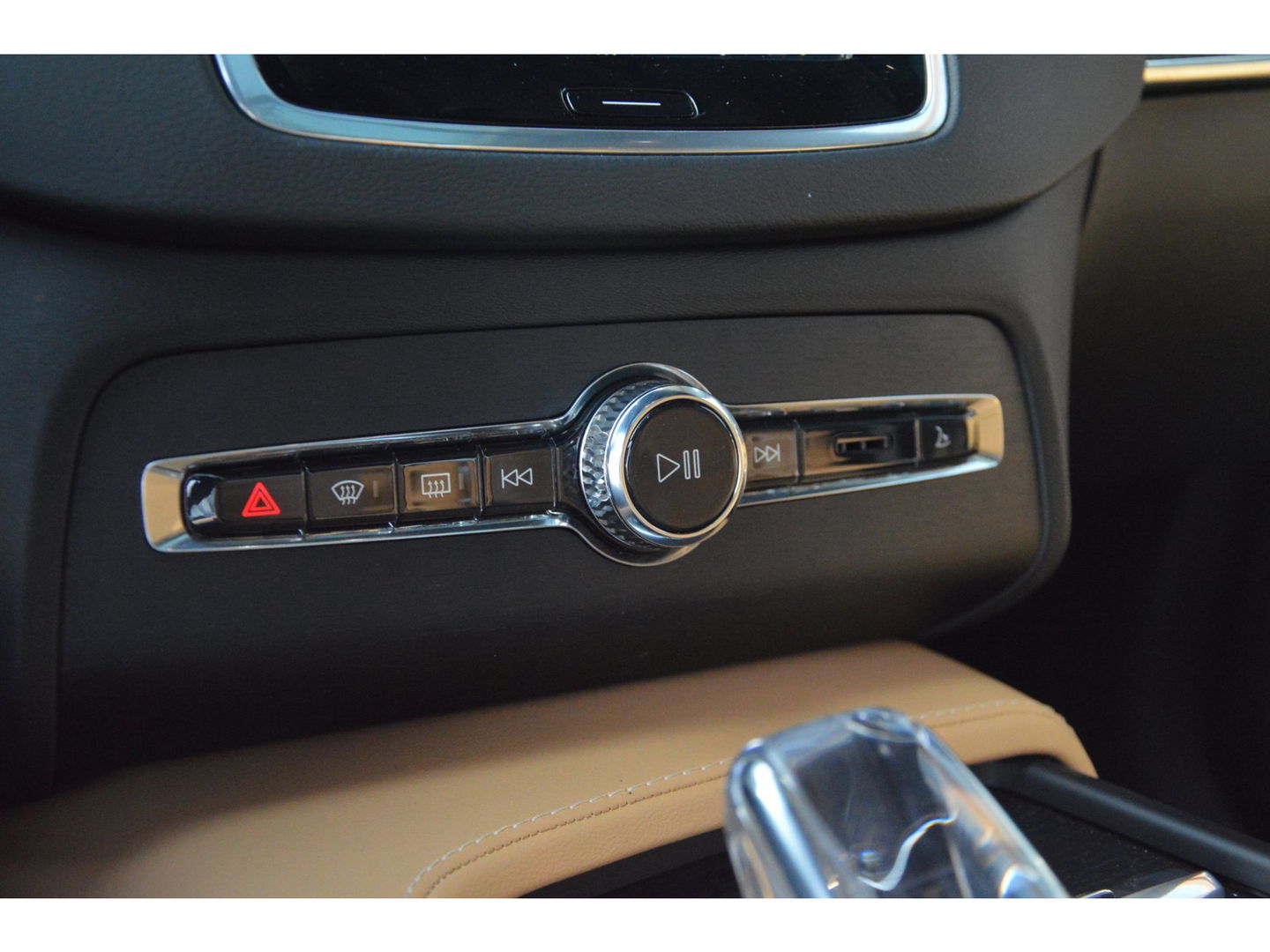 Volvo XC90 T8 Hybride AWD Ultimate Bright LONG RANGE | Luchtvering | Massage | Ventilatie stoelen | Panoramadak | Head-Up Display|