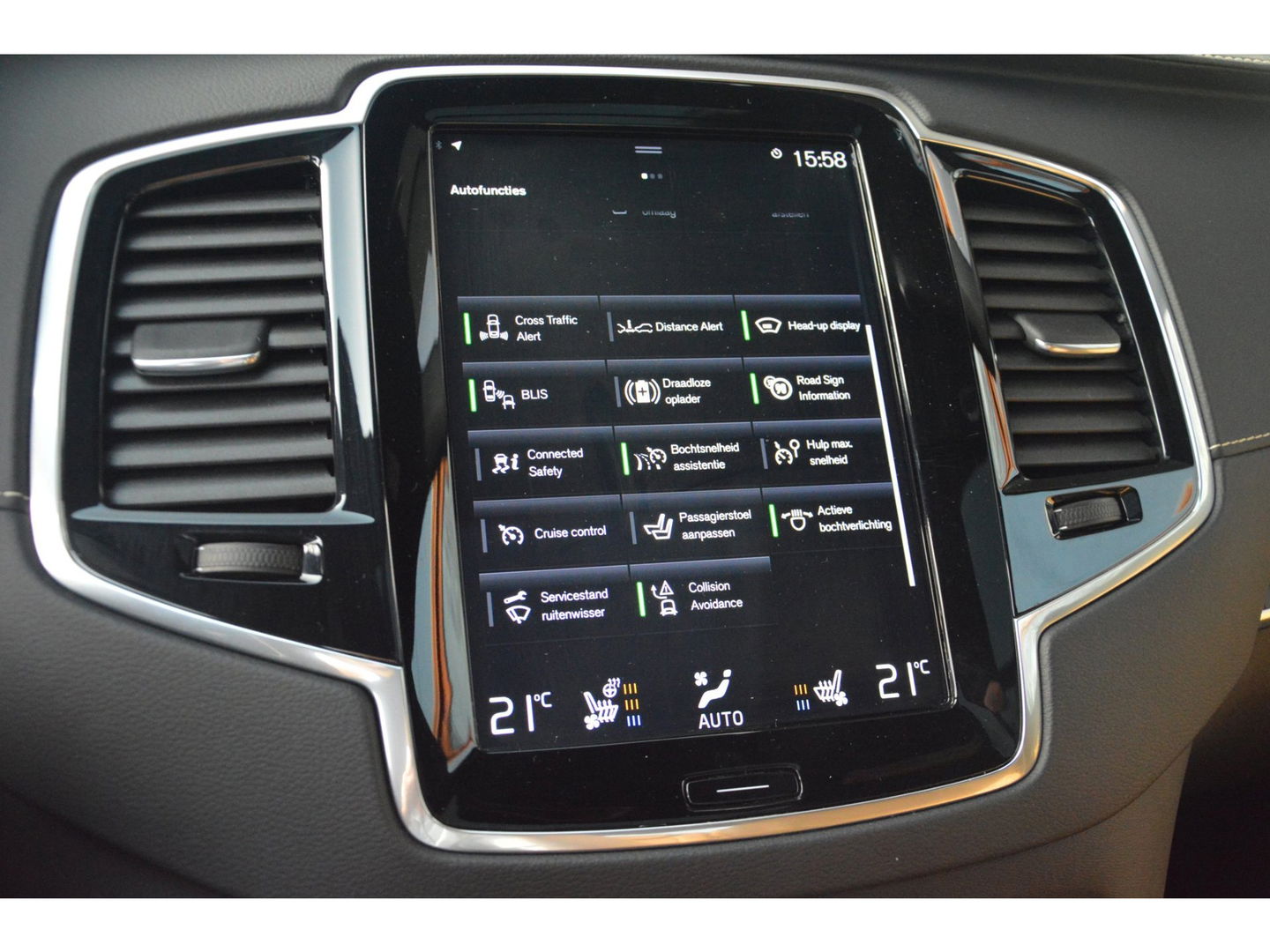 Volvo XC90 T8 Hybride AWD Ultimate Bright LONG RANGE | Luchtvering | Massage | Ventilatie stoelen | Panoramadak | Head-Up Display|