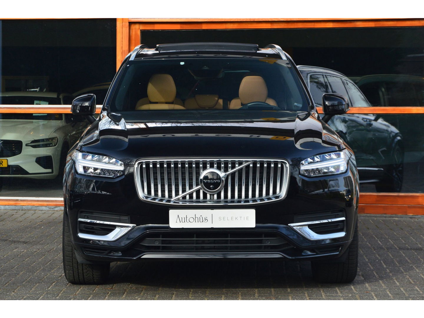 Volvo XC90 T8 Hybride AWD Ultimate Bright LONG RANGE | Luchtvering | Massage | Ventilatie stoelen | Panoramadak | Head-Up Display|