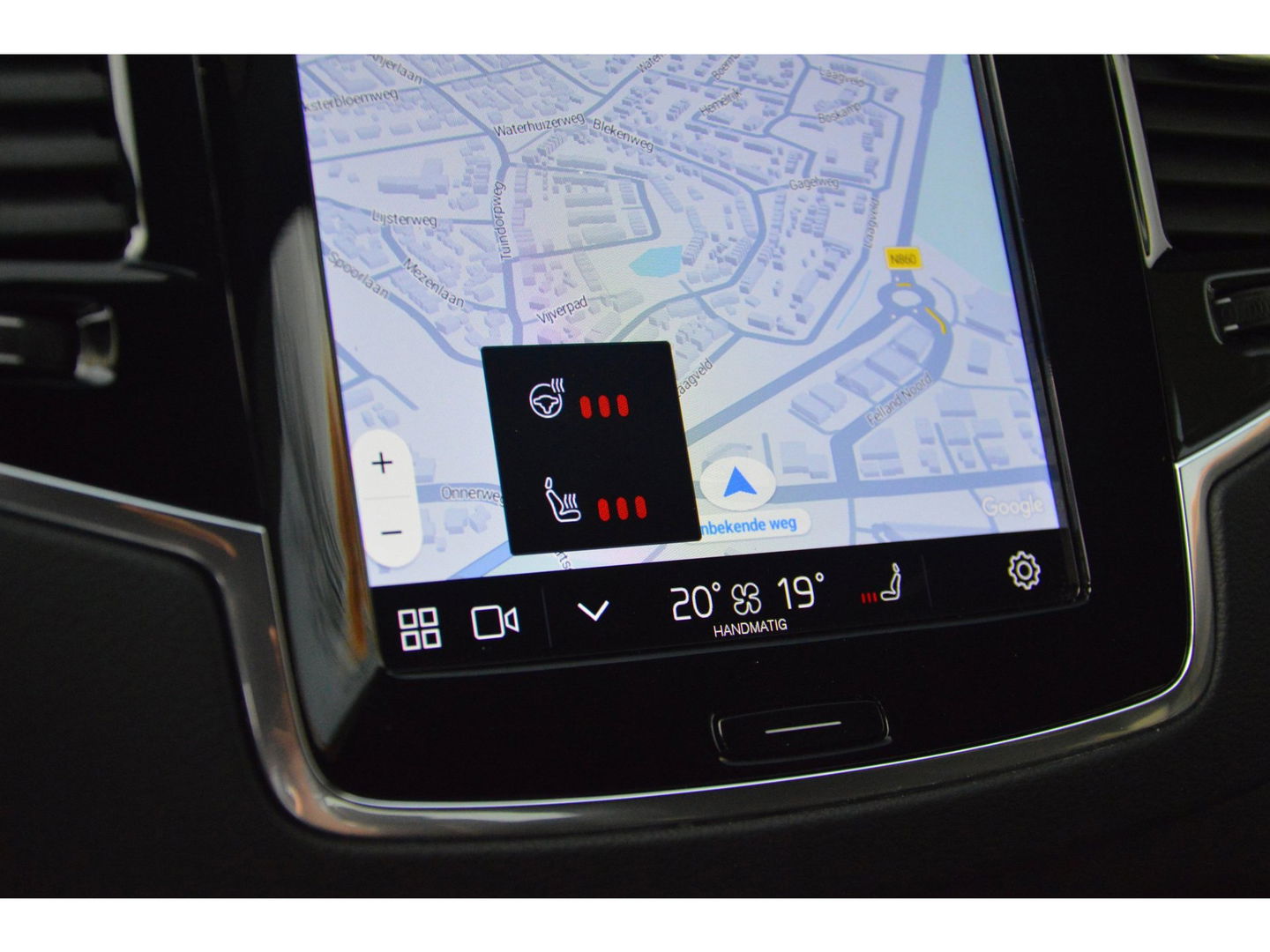 Volvo XC90 T8 Hybride AWD Plus Dark | Luchtvering | Head-Up Display | Harman/Kardon | Panoramadak | Trekhaak |