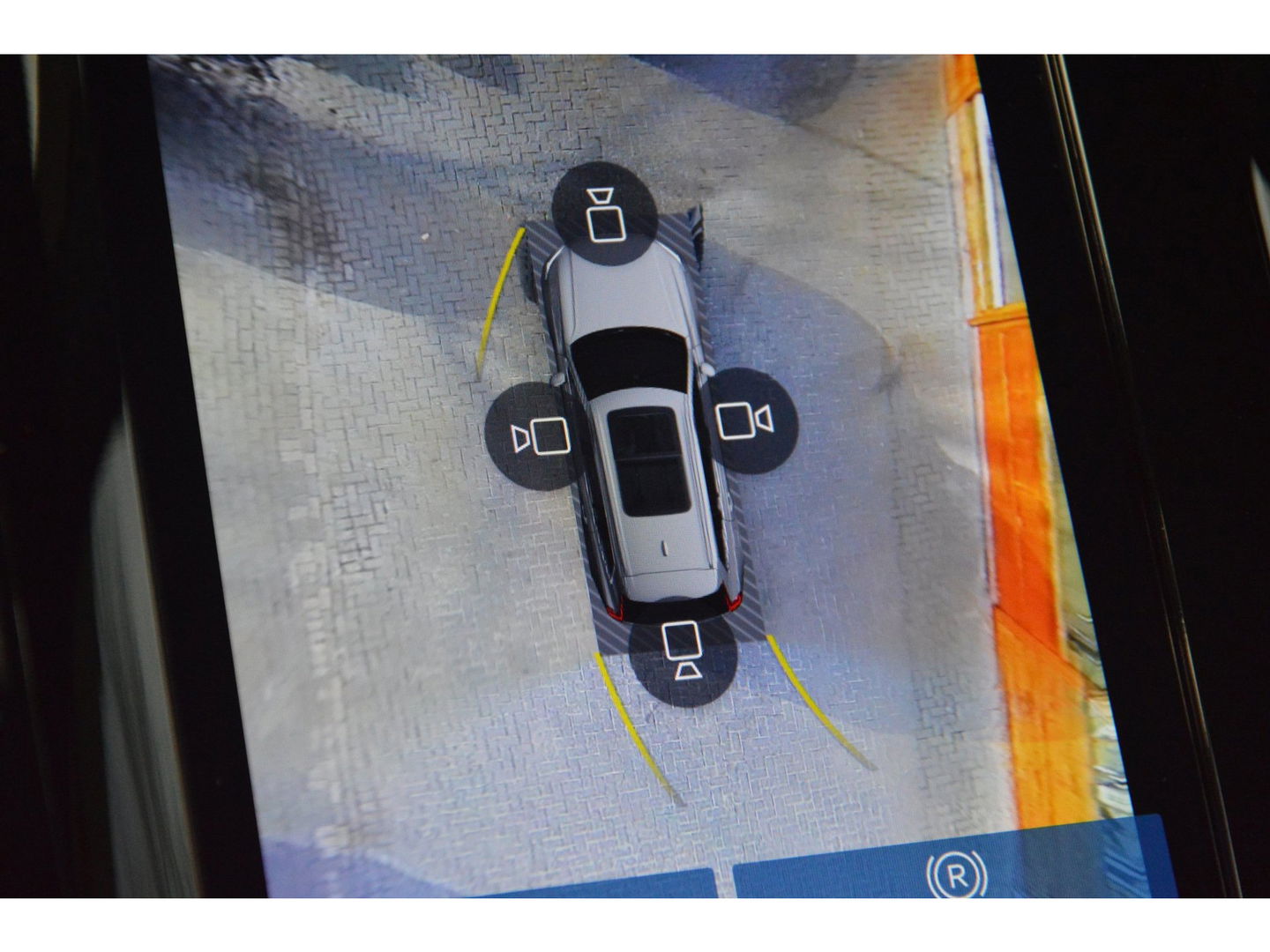 Volvo XC90 T8 Hybride AWD Plus Dark | Luchtvering | Head-Up Display | Harman/Kardon | Panoramadak | Trekhaak |
