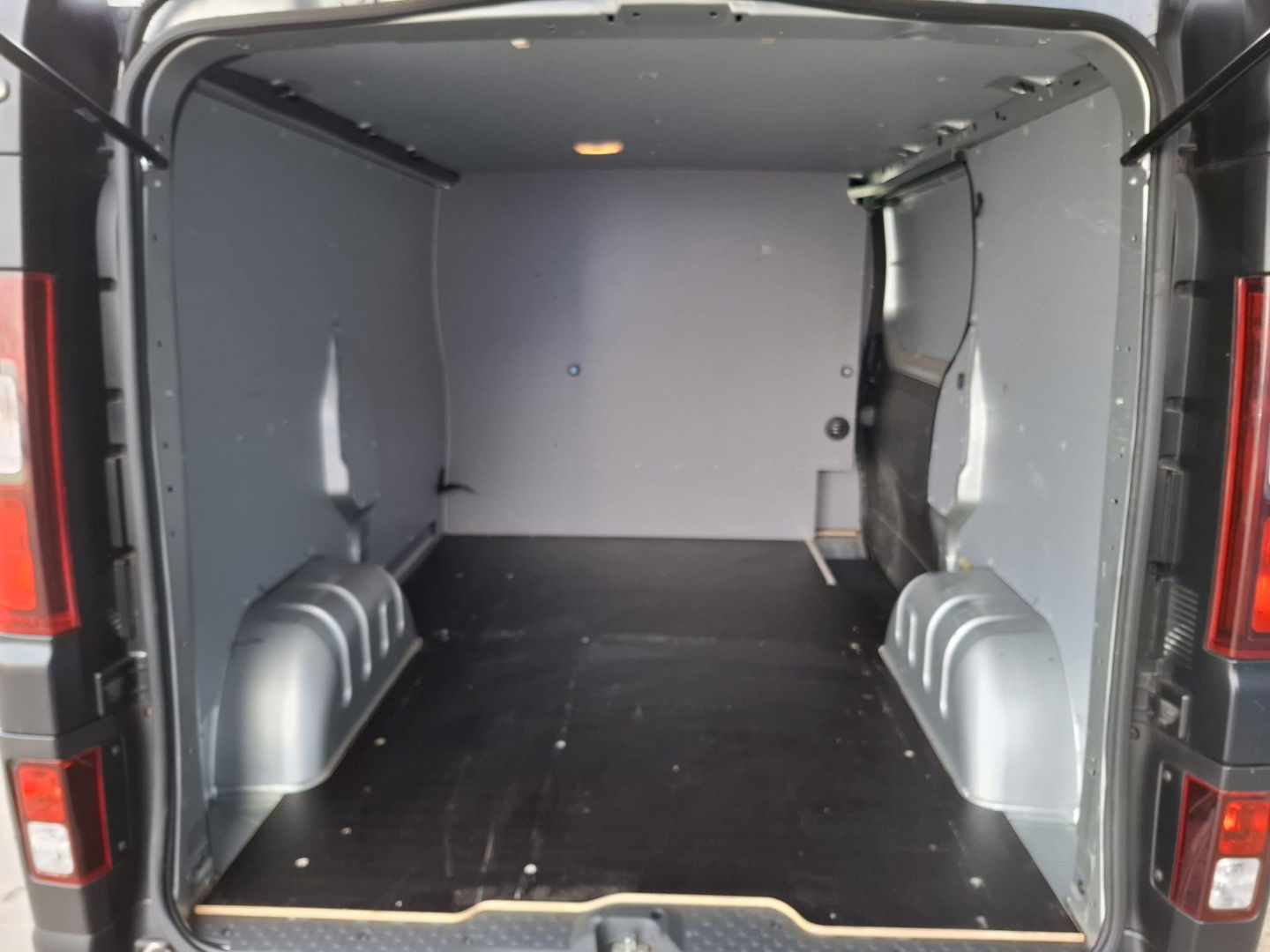 Opel Vivaro 1.6 CDTI L1H1 Edition EcoFlex CAMERA / NAVI / KLEP / CRUISE CONTROLE / EURO 6