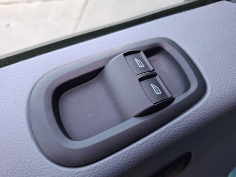 Ford Transit 350 2.2 TDCI L4H1 Ambiente LAADKLEP / NAVI / CRUISE CONTROLE / 3 ZITS / EURO 6