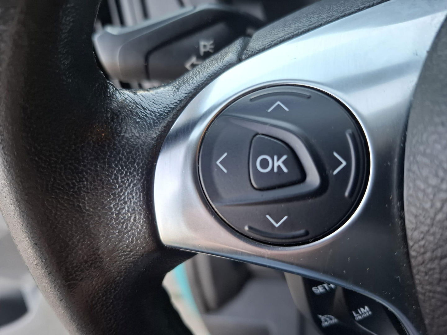 Ford Transit 350 2.2 TDCI L4H1 Ambiente LAADKLEP / NAVI / CRUISE CONTROLE / 3 ZITS / EURO 6