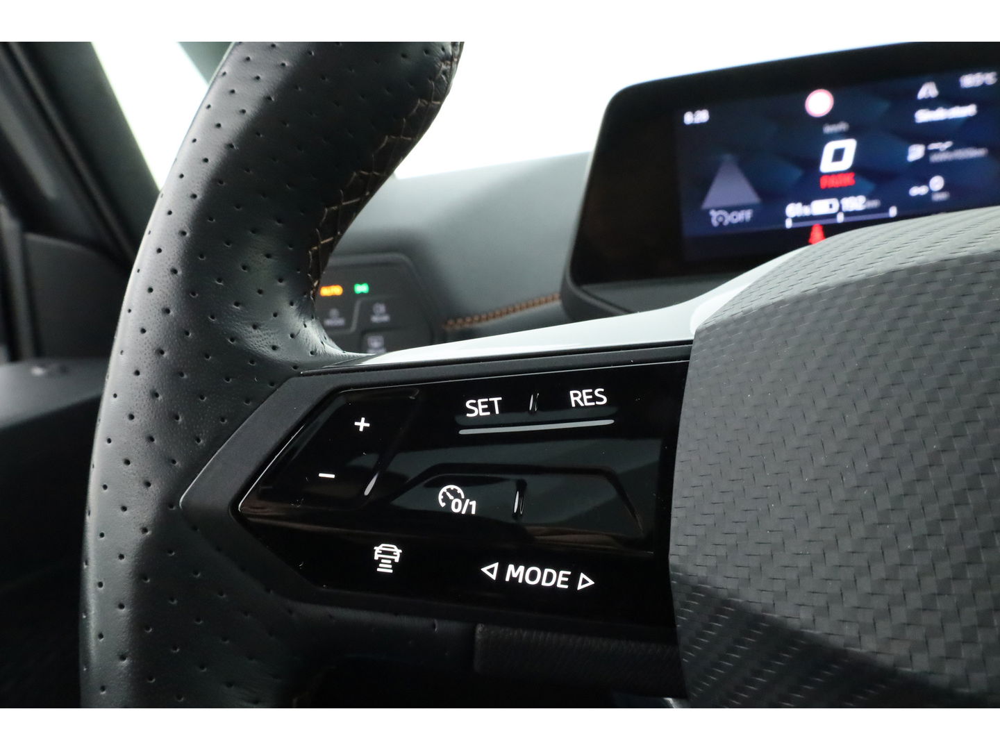 CUPRA Born Copper Edition 62 kWh | Pano | 360cam | Stoel-Stuurverw. | Adapt. Cruise | Keyless | CarPlay | Dodehoekdet.