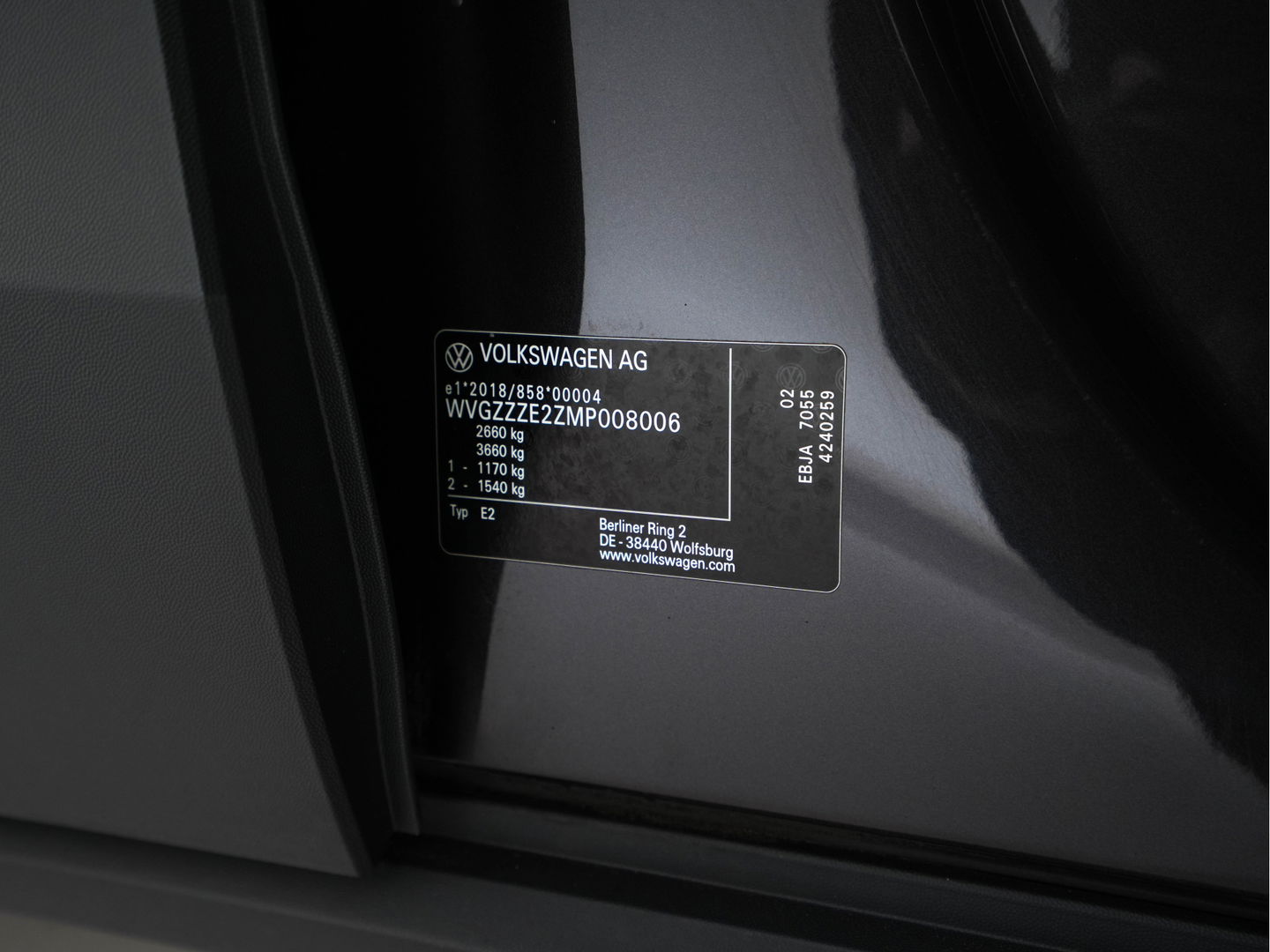 Volkswagen ID.4 First Max 77 kWh [ 3-Fase ] {SOH-81%} (INCL.BTW) Aut. *PANO | HEAD-UP | LEATHER-FABRIC | FULL-LED | MEMORY-PACK | TOP-VIEW | BLIND-SPOT | HEATED-SPORTSEATS | DIGI-COCKPIT | DAB+ | 19''ALU*