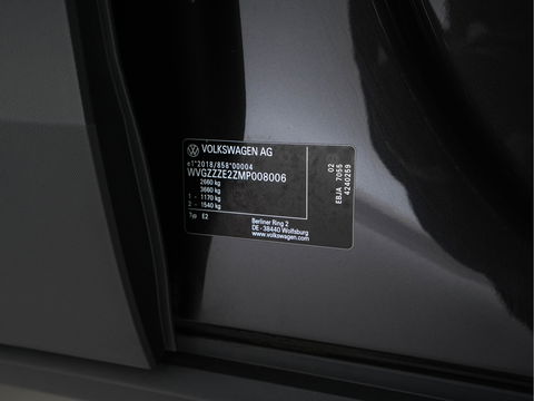 Volkswagen ID.4 First Max 77 kWh [ 3-Fase ] {SOH-81%} (INCL.BTW) Aut. *PANO | HEAD-UP | LEATHER-FABRIC | FULL-LED | MEMORY-PACK | TOP-VIEW | BLIND-SPOT | HEATED-SPORTSEATS | DIGI-COCKPIT | DAB+ | 19''ALU*