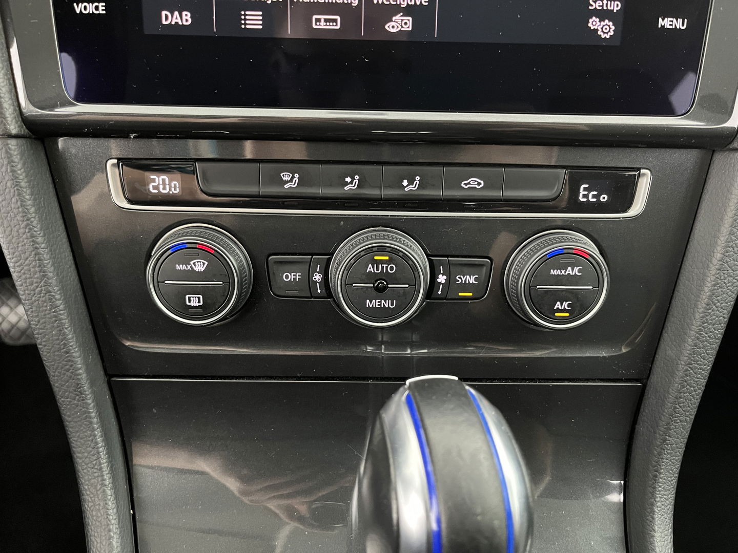 Volkswagen e-Golf (INCL.BTW) *HEAT-PUMP | ADAPTIVE-CRUISE | FULL-LED | DIGI-COCKPIT | NAVI-FULLMAP | CAMERA | KEYLESS | ECC | PDC | 16''ALU*