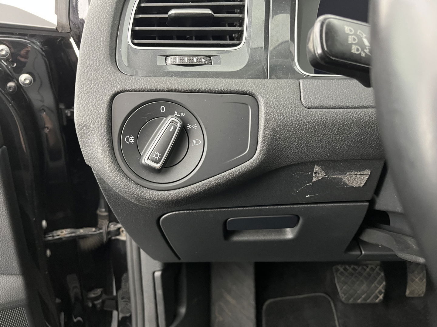 Volkswagen e-Golf (INCL.BTW) *HEAT-PUMP | ADAPTIVE-CRUISE | FULL-LED | DIGI-COCKPIT | NAVI-FULLMAP | CAMERA | KEYLESS | ECC | PDC | 16''ALU*