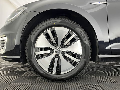 Volkswagen e-Golf (INCL.BTW) *HEAT-PUMP | ADAPTIVE-CRUISE | FULL-LED | DIGI-COCKPIT | NAVI-FULLMAP | CAMERA | KEYLESS | ECC | PDC | 16''ALU*