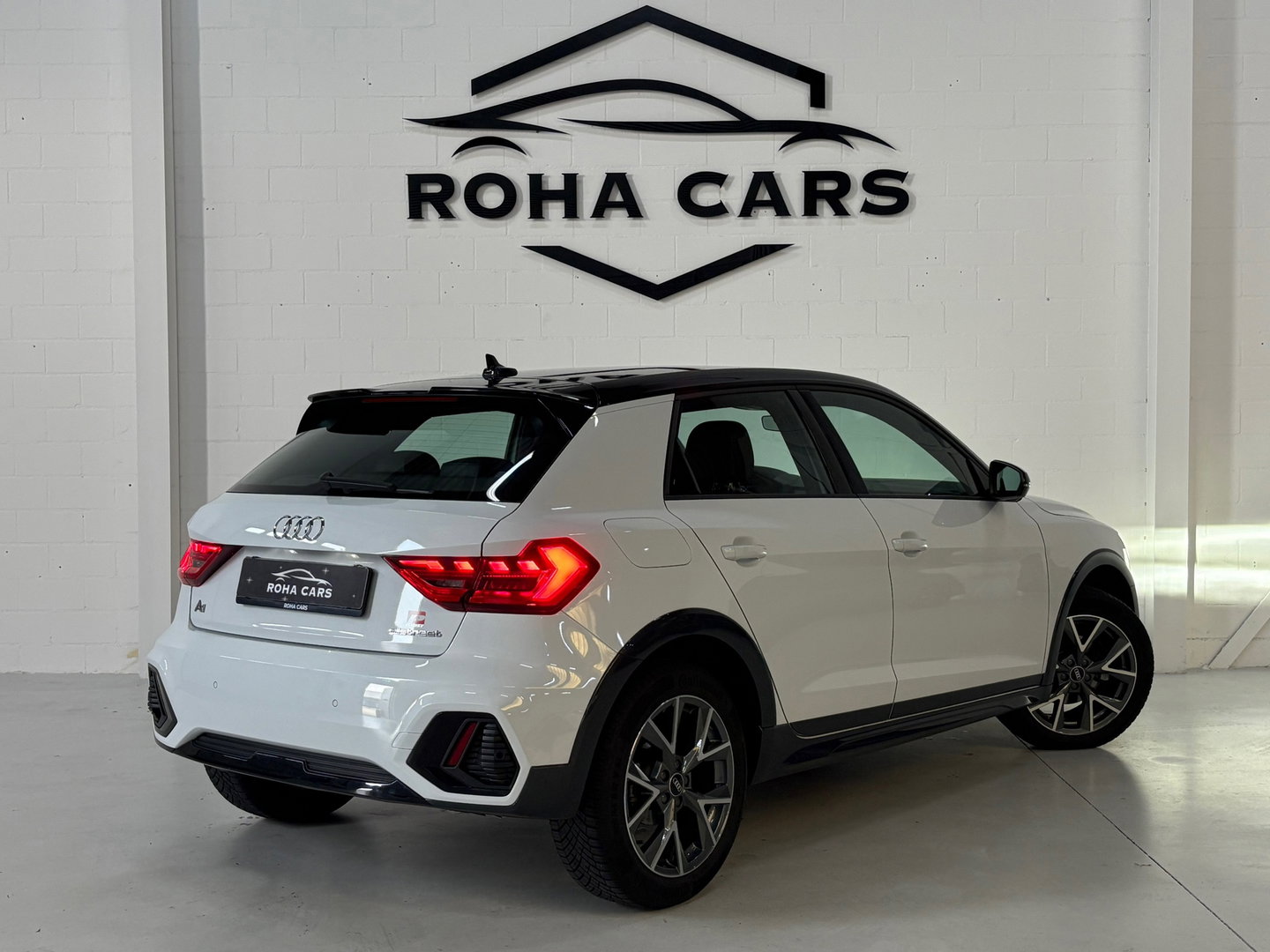 Audi A1 Allstreet 30 TFSI Advanced edition, Navi, Blackline, Automaat