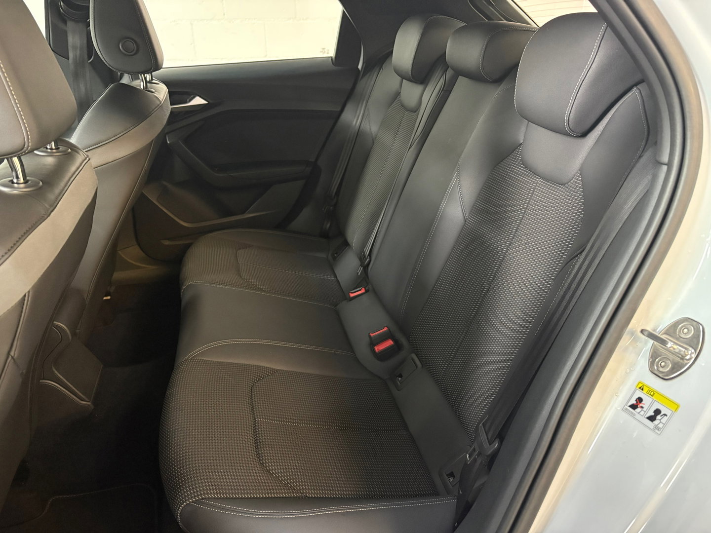 Audi A1 Allstreet 30 TFSI Advanced edition, Navi, Blackline, Automaat