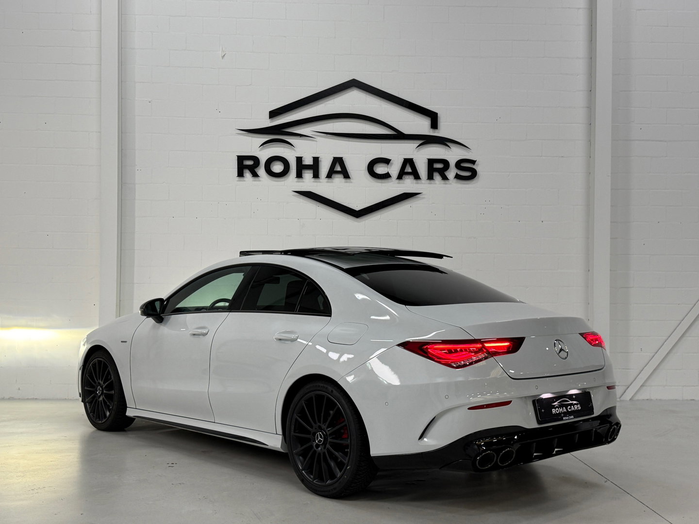 Mercedes-Benz CLA-Klasse 200 AMG-Line, Pano,