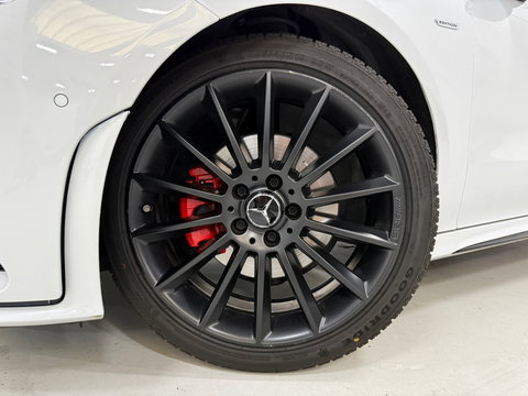 Mercedes-Benz CLA-Klasse 200 AMG-Line, Pano,