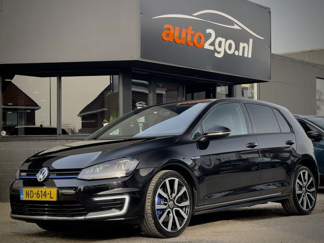 Volkswagen Golf - 1.4 TSI GTE AUT6 SPORT NAVI SPORT-INT APPLE CARPLAY LED LMV PDC