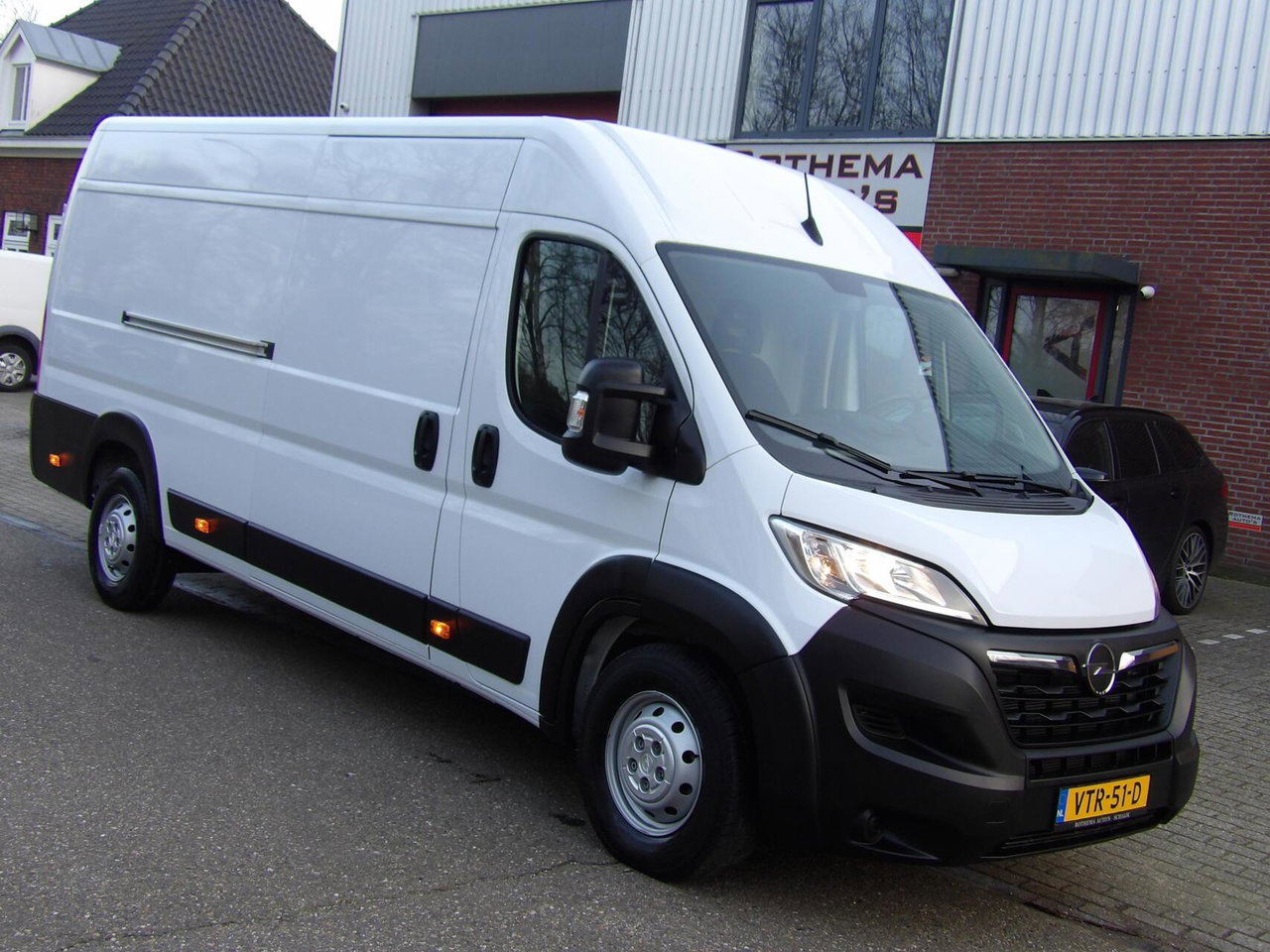 Opel Movano