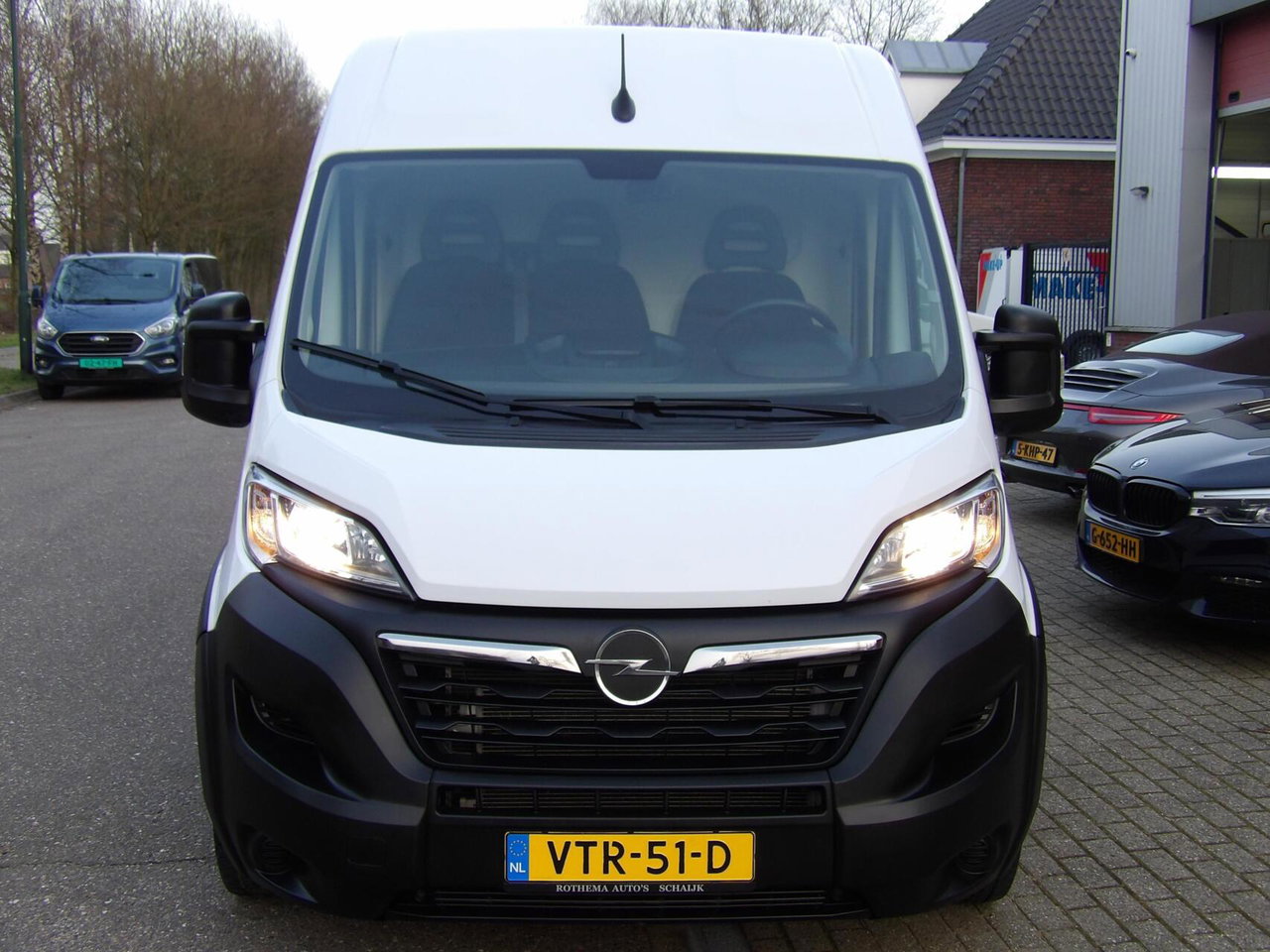 Opel Movano