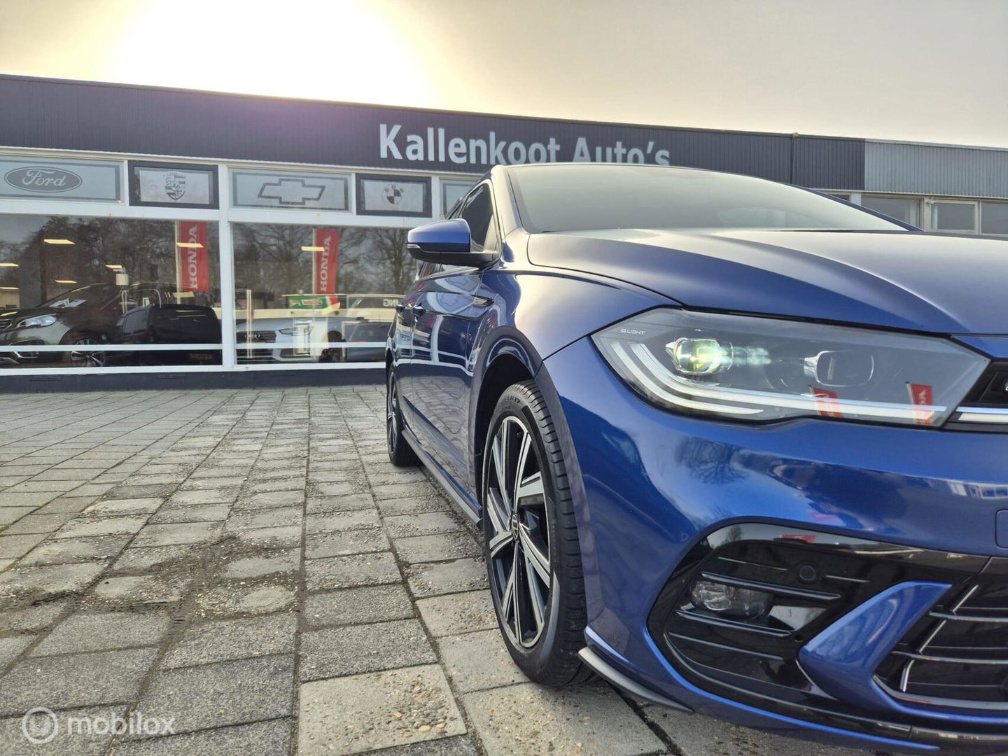 Volkswagen Polo 1.0 TSI 2x R-Line, DSG, Pano, IQ Light Grill