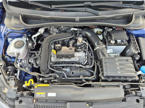 Volkswagen Polo 1.0 TSI 2x R-Line, DSG, Pano, IQ Light Grill