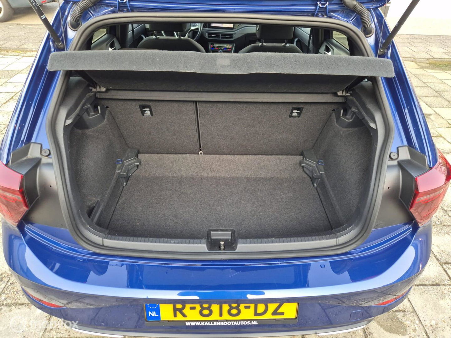 Volkswagen Polo 1.0 TSI 2x R-Line, DSG, Pano, IQ Light Grill