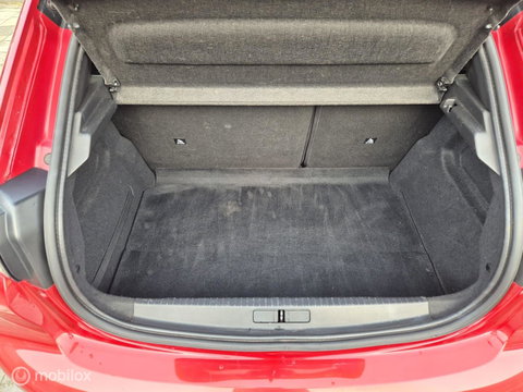 Peugeot 208 1.2 PureTech GT-Line, Pano, Riem vervangen, NAP!