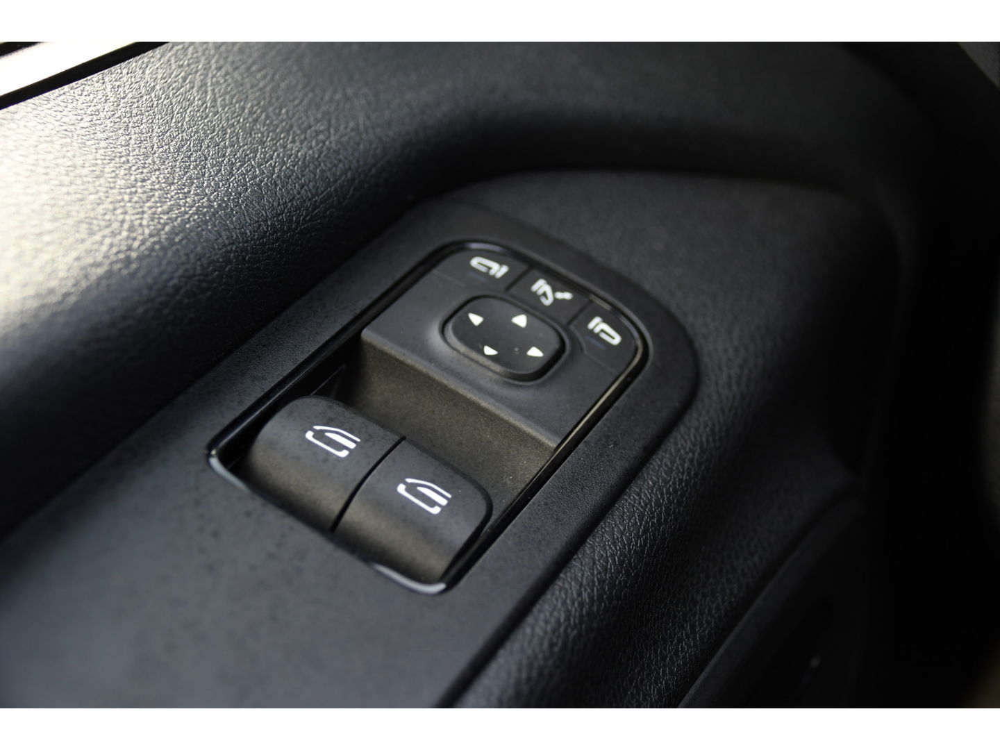 Mercedes-Benz Sprinter 317 1.9 CDI L2H2 RWD PB Edition Camera, Cruise, Carplay, LED, Stoelverwarming, Standkachel, Automaat, Multimedia, Geveerde Stoel, 170pk, Uniek!