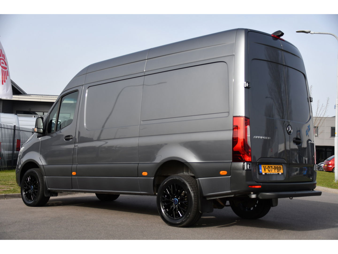 Mercedes-Benz Sprinter 317 1.9 CDI L2H2 RWD PB Edition Camera, Cruise, Carplay, LED, Stoelverwarming, Standkachel, Automaat, Multimedia, Geveerde Stoel, 170pk, Uniek!