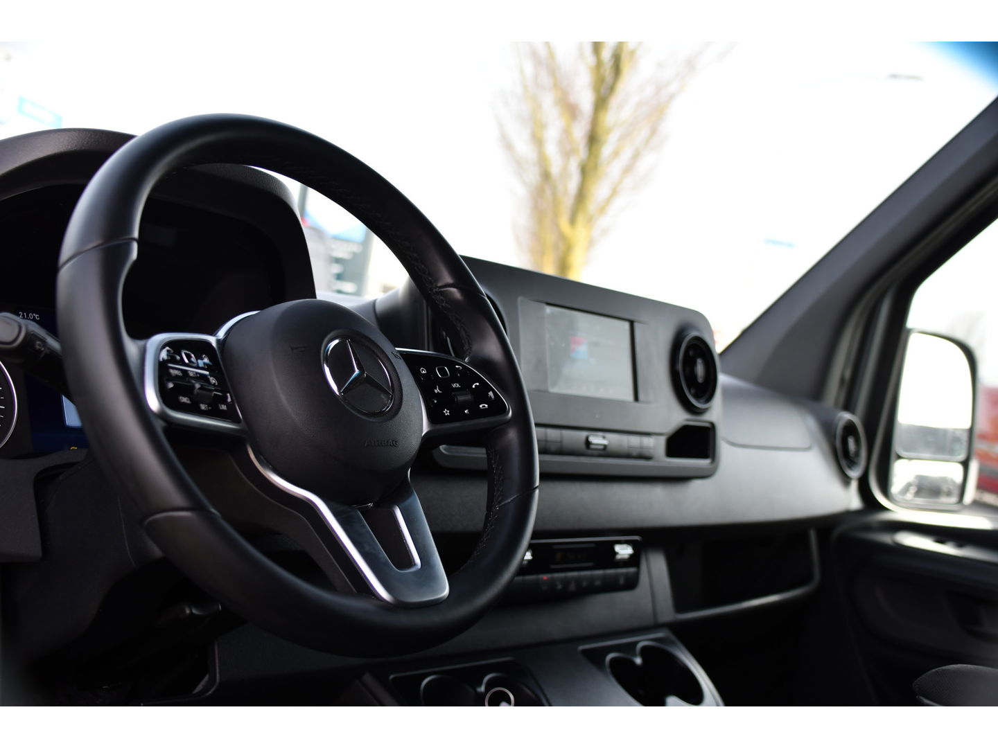 Mercedes-Benz Sprinter 317 1.9 CDI L2H2 RWD PB Edition Camera, Cruise, Carplay, LED, Stoelverwarming, Standkachel, Automaat, Multimedia, Geveerde Stoel, 170pk, Uniek!