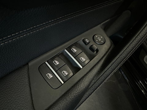 BMW 5 Serie Touring 530i High Ex M Sport Pano|Memory|Laser