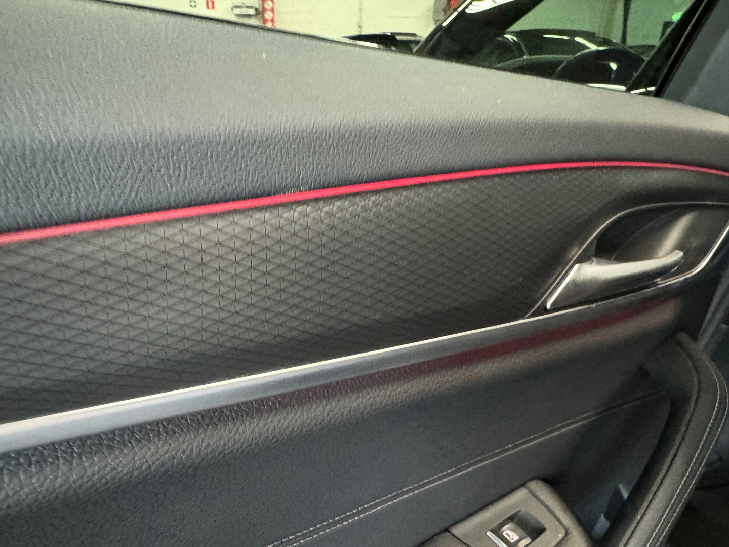 BMW 5 Serie Touring 530i High Ex M Sport Pano|Memory|Laser