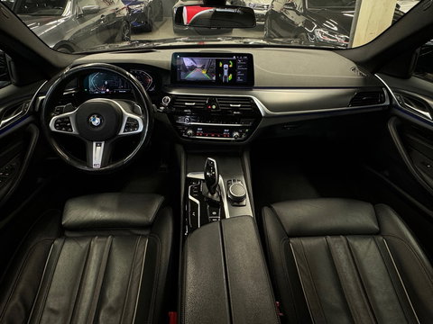 BMW 5 Serie Touring 530i High Ex M Sport Pano|Memory|Laser