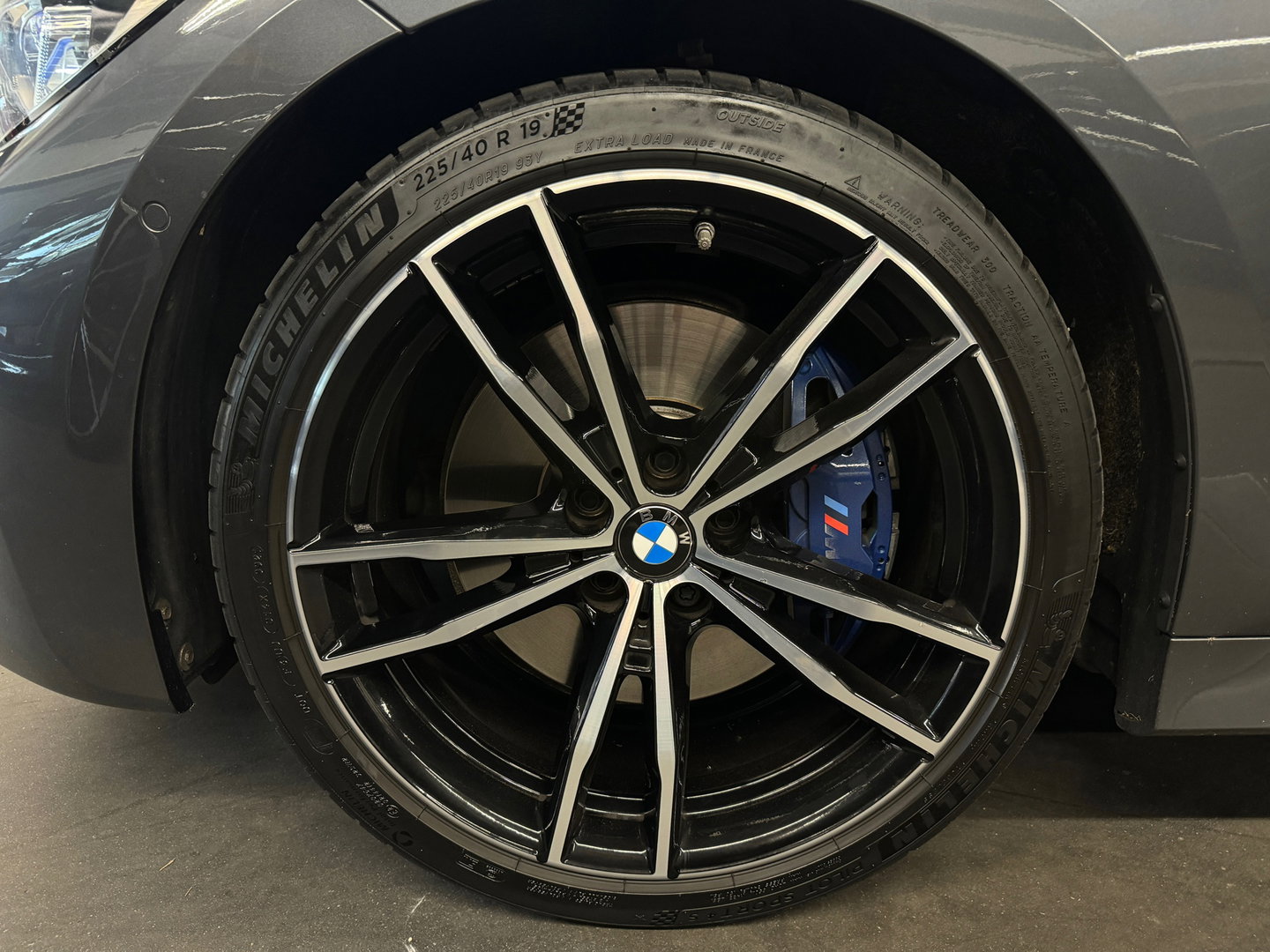 BMW 3 Serie Touring 330i High Executive Pano|HuD|H/K|Memory